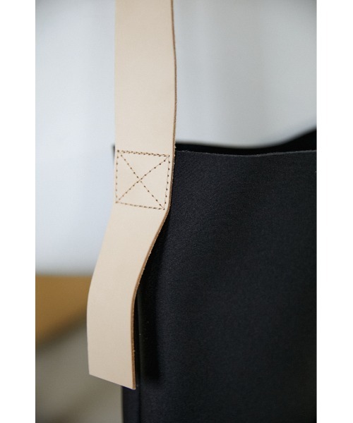 BLACK BY MOUSSY（ブラックバイマウジー）の「one shoulder tote bag（ワンショルダートートバッグ）（ショルダーバッグ・レディース・ブラック/ブラウン・FREE）」の11枚目の写真