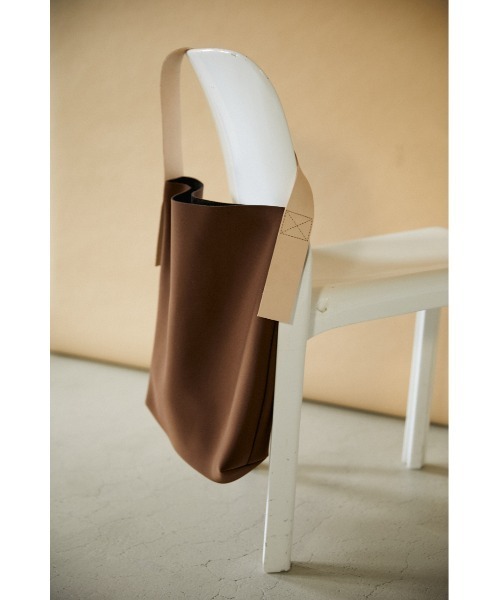 BLACK BY MOUSSY（ブラックバイマウジー）の「one shoulder tote bag（ワンショルダートートバッグ）（ショルダーバッグ・レディース・ブラック/ブラウン・FREE）」の15枚目の写真