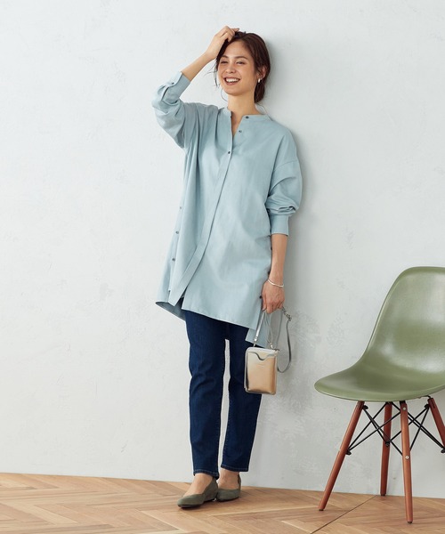 COMME CA ISM(コムサイズム)の「コーデュロイ バンドカラーシャツ(シャツ/ブラウス・レディース・ブラウン/サックスブルー/グレイッシュベージュ/チャコール・SMALL/MEDIUM/LARGE)」の6枚目の写真