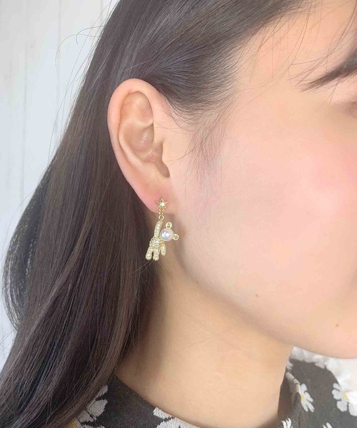 paravion(パラビオン)の「K/ぶら下がりクマさんピアス(ピアス(片耳用)・レディース・ゴールド・ONESIZE)」の5枚目の写真