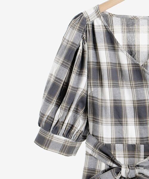 MAJESTIC LEGON（マジェスティックレゴン）の「Ladyカシュクールオーバーオール（サロペット/オーバーオール・レディース・ブラック系その他/ベージュ・MEDIUM/SMALL）」の13枚目の写真