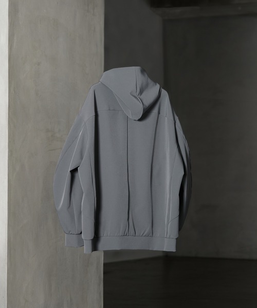 ATTACHMENT × WYM】TRIANGLE CUTTING HUGE PARKA（パーカー