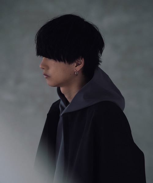 ATTACHMENT（アタッチメント）の「【ATTACHMENT × WYM】TRIANGLE CUTTING HUGE PARKA（パーカー・メンズ・チャコール/ブルー系・S/M/L）」の4枚目の写真