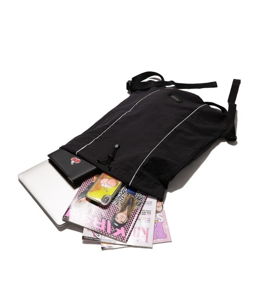 KIRSH(キルシー)の「A'GEM/9 × .kom『KIRSH/キルシー』KIRSH POCKETPOCKET BACKPACK/キルシーポケットシリーズ ポケットバックパック(バックパック/リュック・レディース・ブラック/グレー・FREE)」の11枚目の写真