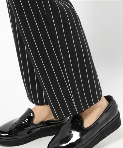 mystic（ミスティック）の「ウールゆったりサロペット（サロペット/オーバーオール・レディース・グレー/ブラック/チャコールグレー/ブラック系その他・ﾌﾘ-）」の11枚目の写真