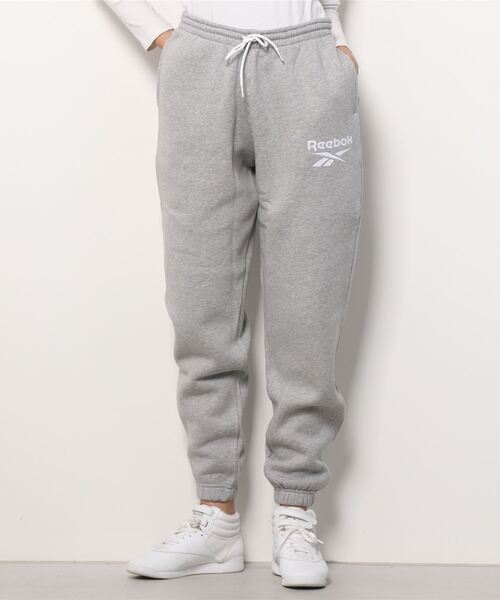Reebok(リーボック)の「 アイデンティティ ロゴ フリース ジョガー / Identity Logo Fleece Joggers(スウェットパンツ・レディース・ヘザーグレー/ブラック・MEDIUM/X-LARGE/XX-LARGE/LARGE/X-SMALL/SMALL)」の5枚目の写真