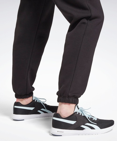 Reebok(リーボック)の「 アイデンティティ ロゴ フリース ジョガー / Identity Logo Fleece Joggers(スウェットパンツ・レディース・ヘザーグレー/ブラック・MEDIUM/X-LARGE/XX-LARGE/LARGE/X-SMALL/SMALL)」の10枚目の写真