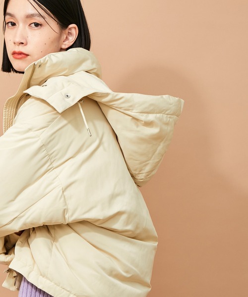 ADAM ET ROPE'(アダムエロペ)の「【WEB限定】ダウンブルゾン(ダウンジャケット/コート・レディース・ブラック/キナリ・FREE)」の6枚目の写真