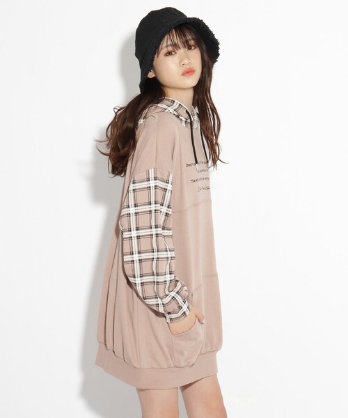 新品タグ付き　ミニワンピース　FL ピンクベージュ muguet（ミュゲ）の「sheer check mini one piece（ワンピース）」 - WEAR