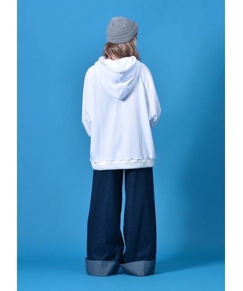 Questioning(クエスチョニング)の「【Questioning】questioning?ロゴプルオーバーパーカー(パーカー・メンズ・オフホワイト/サックスブルー・MEDIUM/LARGE)」の9枚目の写真