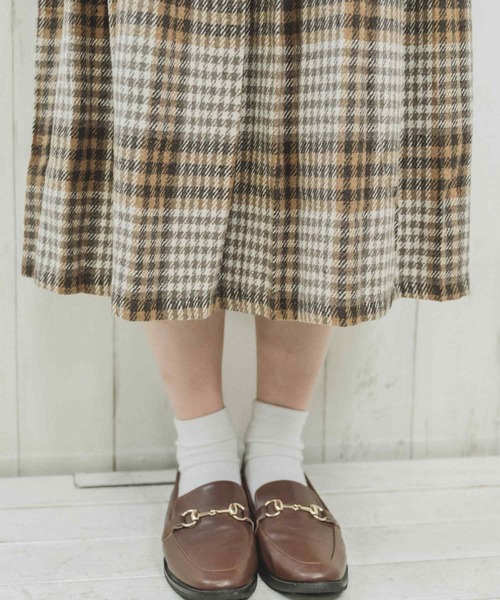Clice de Paris(クリシェドゥパリス)の「K/チェックプリーツスカート(スカート・レディース・グレー/ベージュ・ONESIZE)」の5枚目の写真