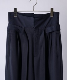 Apartment Three（アパートメントスリー）の「Belted Wide