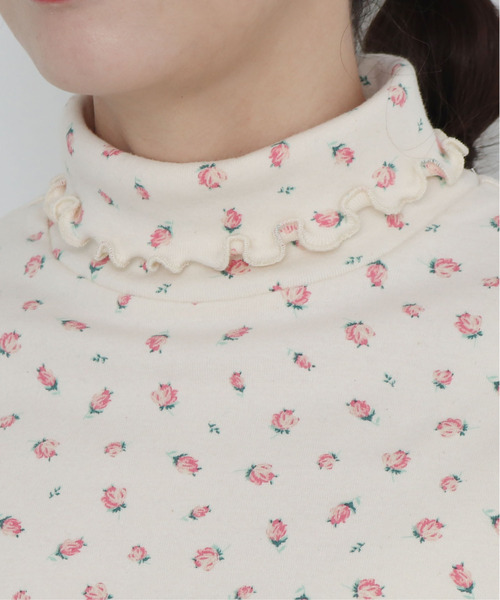 CHILD WOMAN(チャイルドウーマン)の「フライス小花プリント タートル長袖プルオーバー(Tシャツ/カットソー・レディース・アイボリー/サックスブルー/イエロー/ブルー系その他/オレンジ・FREE)」の20枚目の写真