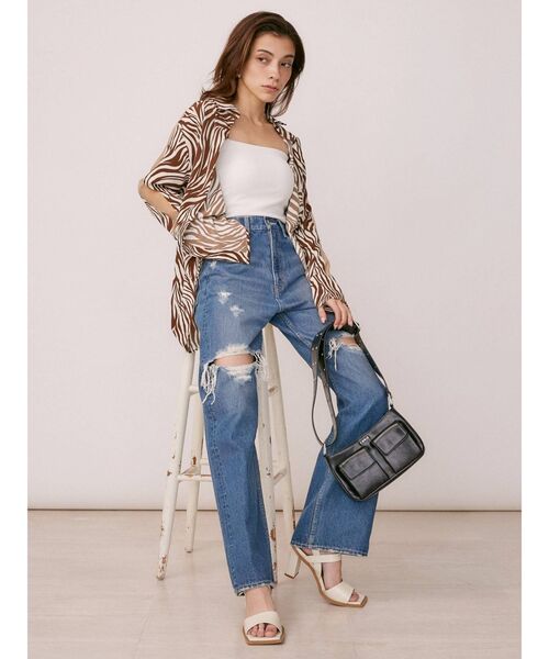 EVRIS（エヴリス）の「スクエアトゥクロコライクサンダル（サンダル・レディース・イエロー/ホワイト/ブラック・LARGE/SMALL/MEDIUM）」の5枚目の写真