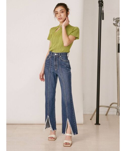 EVRIS（エヴリス）の「スクエアトゥクロコライクサンダル（サンダル・レディース・イエロー/ホワイト/ブラック・LARGE/SMALL/MEDIUM）」の8枚目の写真