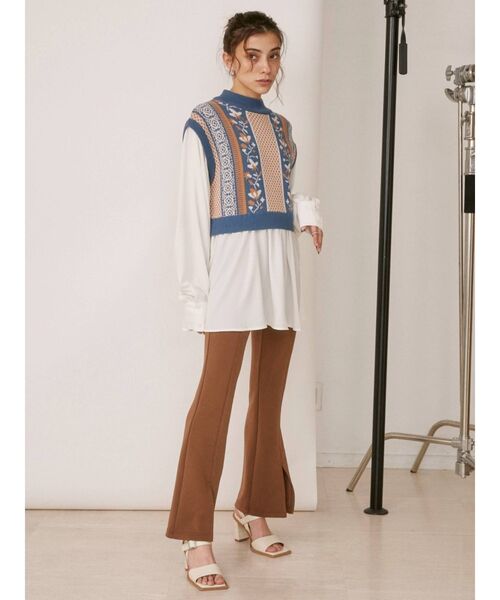 EVRIS（エヴリス）の「スクエアトゥクロコライクサンダル（サンダル・レディース・イエロー/ホワイト/ブラック・LARGE/SMALL/MEDIUM）」の9枚目の写真