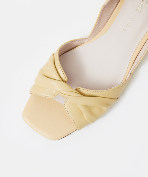 PICHE ABAHOUSE(ピシェ アバハウス)の「ツイストオープントゥパンプス(サンダル・レディース・サックスブルー/クリーム/シャンパン/ブラック・38/35/39/37/36)」の6枚目の写真