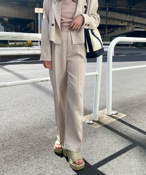 archives(アルシーヴ)の「【setupにも】タックストレートパンツ(その他パンツ・レディース・ブラック/オレンジ/アイボリー/ラベンダー/グリーン系その他・MEDIUM)」の2枚目の写真