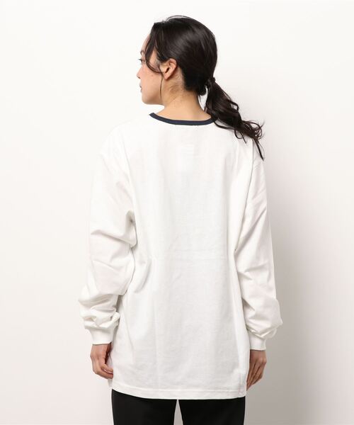 Right-on（ライトオン）の「【HONEYSUCKLE ROSE】リンガープリントロンＴ（Tシャツ/カットソー・レディース・レッド/ネイビー・M/L）」の3枚目の写真