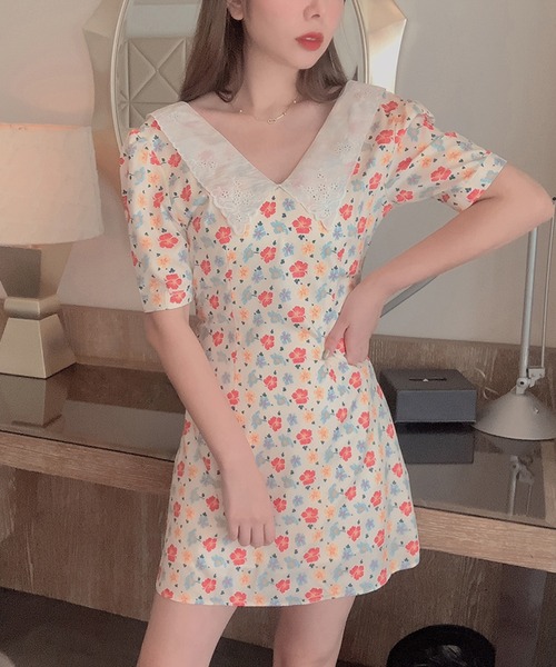 lissi Boutique（リージーブティック）の「【lissi Boutique】ヴィンテージ襟花柄ワンピース（ワンピース・レディース・レッド・FREE）」の6枚目の写真