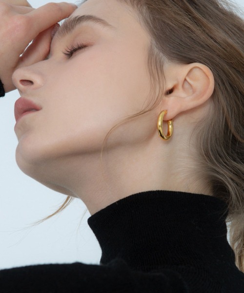 meJane（ミージェーン）の「小さめシンプルフープピアス【ZOZOTOWN限定】（ピアス（両耳用）・レディース・シルバー/ゴールド・FREE）」の6枚目の写真