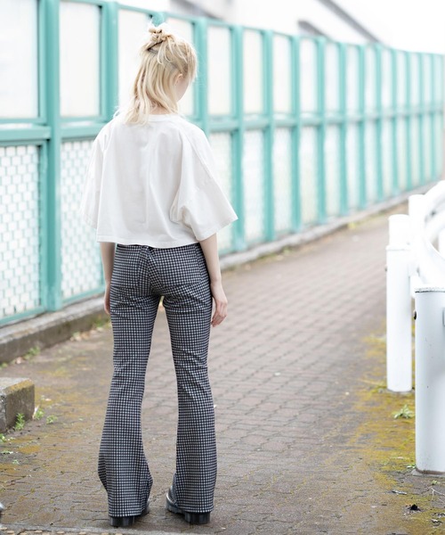 X-girl（エックスガール）の「BOX LOGO S/S WIDE TEE/ボックスロゴ　ワイドTシャツ（Tシャツ/カットソー・レディース・ライトブルー/ライトグリーン/ホワイト/チャコール・M/S）」の12枚目の写真