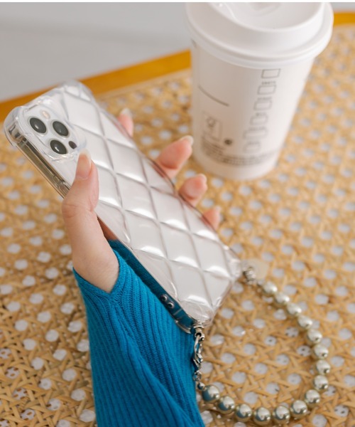 mystic(ミスティック)の「【新色追加!】Lara キルティングスマホショルダー (iphone13対応)(スマホケース/カバー・レディース・シルバー/クリア/アイボリー/ブラック・ONE SIZE)」の4枚目の写真