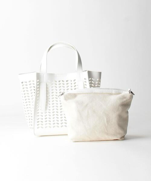 BEAUTY&YOUTH UNITED ARROWS(ビューティーアンドユースユナイテッドアローズ)の「BY パンチング スクエア トートバッグ -3WAY-(ショルダーバッグ・レディース・ホワイト/ライトブルー/シルバー・FREE)」の8枚目の写真