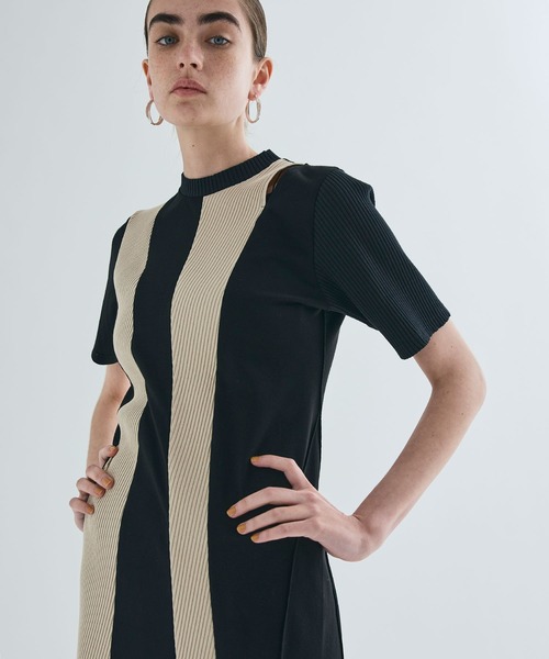 UNITED TOKYO(ユナイテッドトウキョウ)の「カラースイッチングワンピース(ワンピース・レディース・ベージュ/インディゴブルー・FREE)」の9枚目の写真