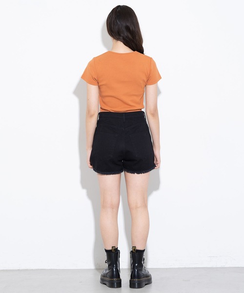 X-girl（エックスガール）の「HIGH WAISTED SHORTS（デニムパンツ・レディース・ブラック/インディゴブルー/ライトインディゴブルー・X-SMALL/SMALL/MEDIUM）」の15枚目の写真