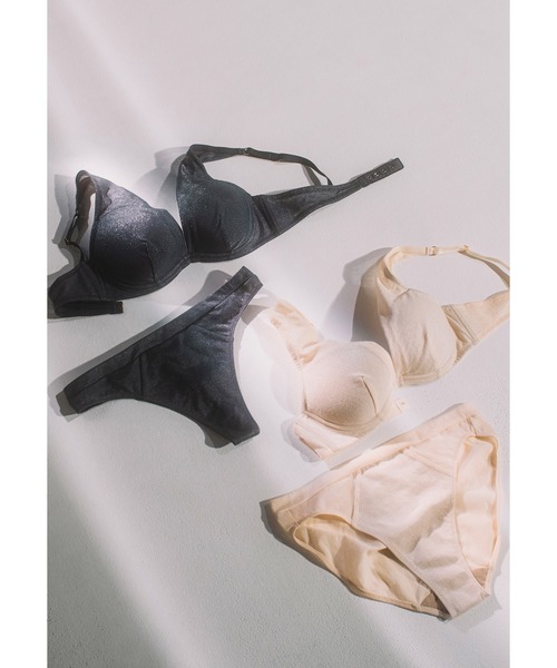 Chut! シュット　ブラ&フリルショーツセット　ブラウン Chut！ INTIMATES（シュットインティメイツ）の「【ZOZO TOWN