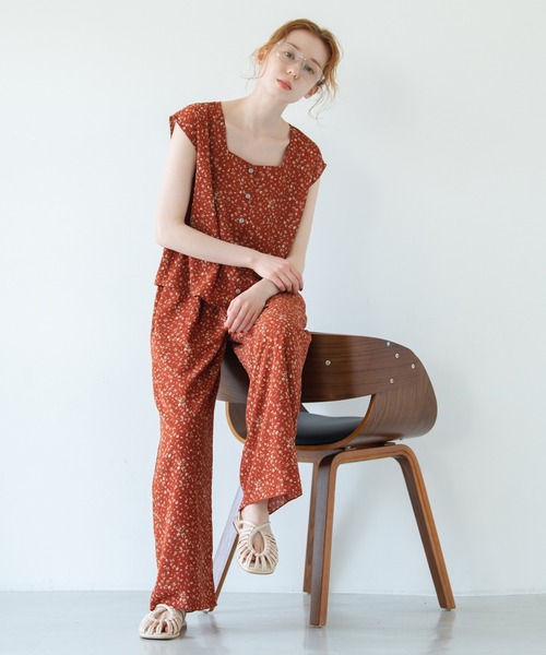 Crisp（クリスプ）の「フラワーラフパンツ（その他パンツ・レディース・レッド/ブルー・FREE）」の3枚目の写真
