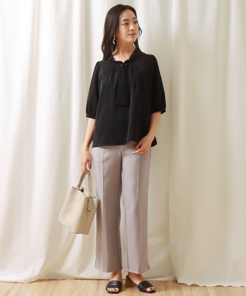 libelle more（リベル モア）の「前ボウタイブラウス（シャツ/ブラウス・レディース・オフホワイト/ブラック・M/L）」の3枚目の写真