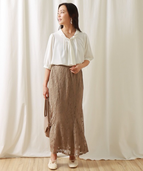 libelle more（リベル モア）の「前ボウタイブラウス（シャツ/ブラウス・レディース・オフホワイト/ブラック・M/L）」の12枚目の写真