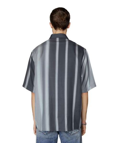 DIESEL(ディーゼル)の「メンズ シャツ 半そで ストライプ(シャツ/ブラウス・メンズ・イエロー/ブラック・SMALL/MEDIUM/LARGE/X-LARGE/XX-LARGE/X-SMALL)」の20枚目の写真