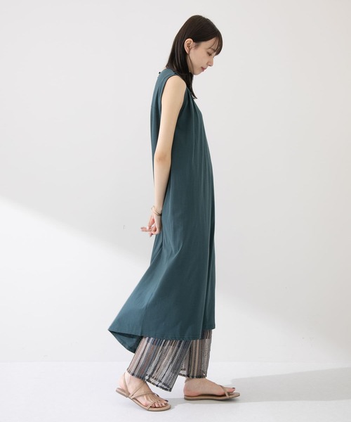 ITEMS URBANRESEARCH(アイテムズ アーバンリサーチ)の「ノースリロングワンピース(ワンピース・レディース・チャコールグレー/オフホワイト/グリーン・FREE)」の4枚目の写真
