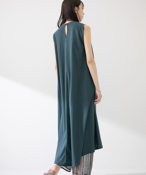 ITEMS URBANRESEARCH(アイテムズ アーバンリサーチ)の「ノースリロングワンピース(ワンピース・レディース・チャコールグレー/オフホワイト/グリーン・FREE)」の15枚目の写真
