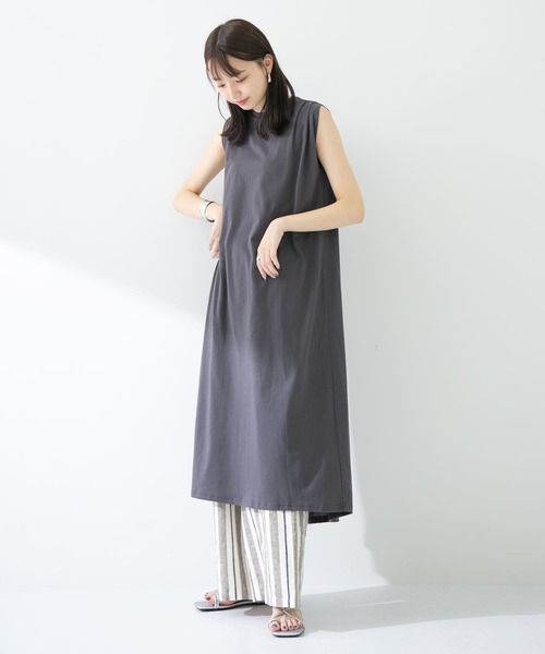 ITEMS URBANRESEARCH(アイテムズ アーバンリサーチ)の「ノースリロングワンピース(ワンピース・レディース・チャコールグレー/オフホワイト/グリーン・FREE)」の11枚目の写真