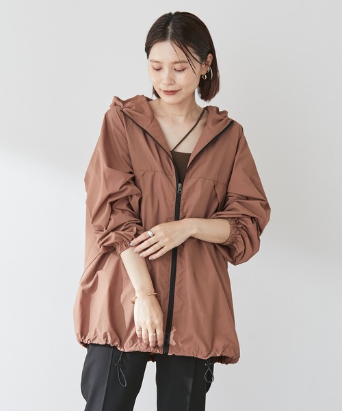 Omekashi(オメカシ)の「【earthy_】マウンテンパーカー(パッカブル)(マウンテンパーカー・レディース・ベージュ/キャメル/ブラック・FREE)」の4枚目の写真