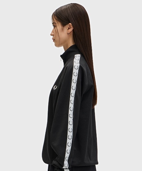 Taped Track Jacket／フレッドペリートラックジャケット