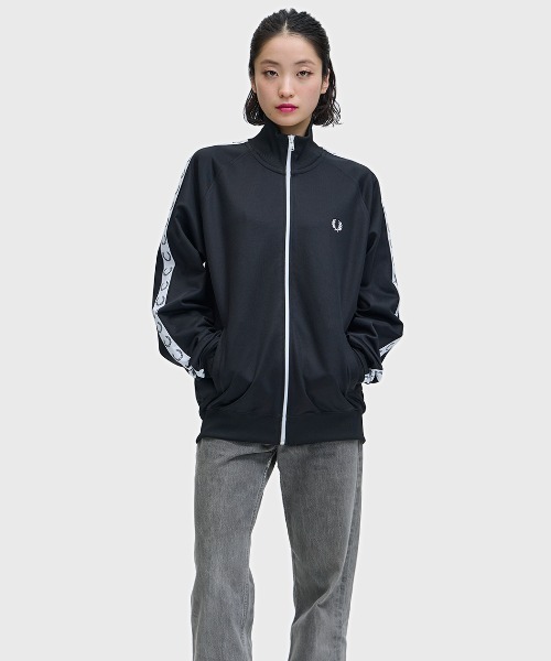 セール】Taped Track Jacket／フレッドペリートラックジャケット