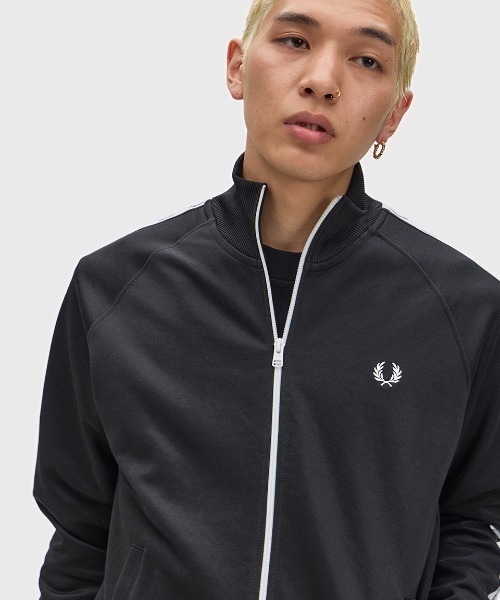 Taped Track Jacket／フレッドペリートラックジャケット（ジャージ