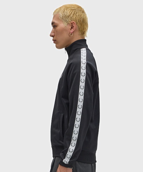 Taped Track Jacket／フレッドペリートラックジャケット（ジャージ