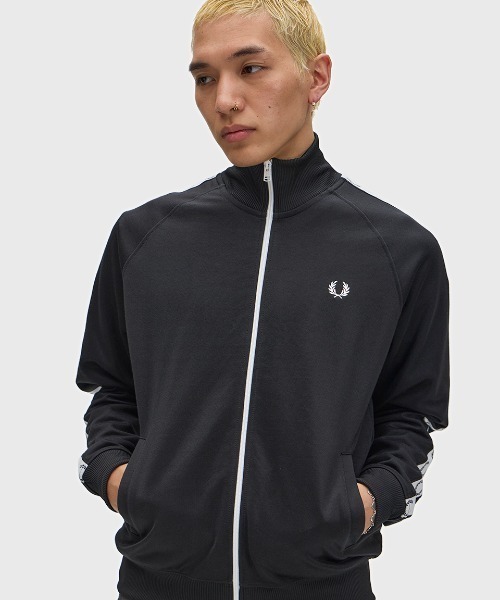 Taped Track Jacket／フレッドペリートラックジャケット（ジャージ