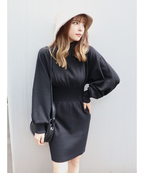 MURUA(ムルーア)の「ボリュームパフミニワンピース(ワンピース・レディース・ブラック/パープル/アイボリー/モカ・FREE)」の3枚目の写真