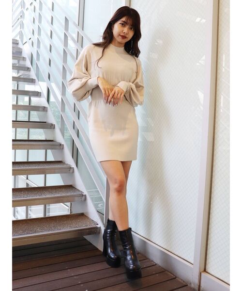 MURUA(ムルーア)の「ボリュームパフミニワンピース(ワンピース・レディース・ブラック/パープル/アイボリー/モカ・FREE)」の22枚目の写真