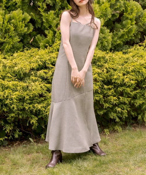 OLIVE des OLIVE（オリーブデオリーブ）の「スリットマーメイドキャミ