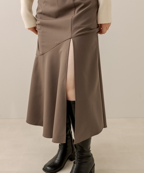 OLIVE des OLIVE（オリーブデオリーブ）の「スリットマーメイドキャミワンピース（ワンピース・レディース・ブラウン/ブラック/ダークブラウン・FREE）」の6枚目の写真