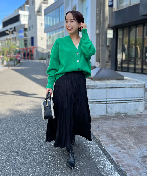 NOLLEY’S（ノーリーズ）の「MUSIC カシミヤブレンド天竺Vネックカーディガン（カーディガン/ボレロ・レディース・チャコールグレー/グリーン/アイボリー/ベビーピンク/ロイヤルブルー・38）」の20枚目の写真