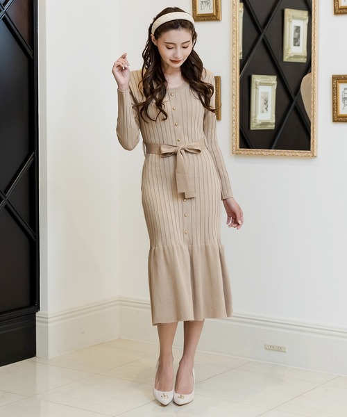 Julia Boutique(ジュリアブティック)の「ボタンデザインマーメイドリブニットワンピース/22526(ワンピース・レディース・ブラック/ブラウン/プラム/ベージュ・ONE)」の10枚目の写真